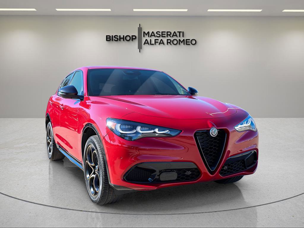 New 2025 Alfa Romeo Stelvio Sprint