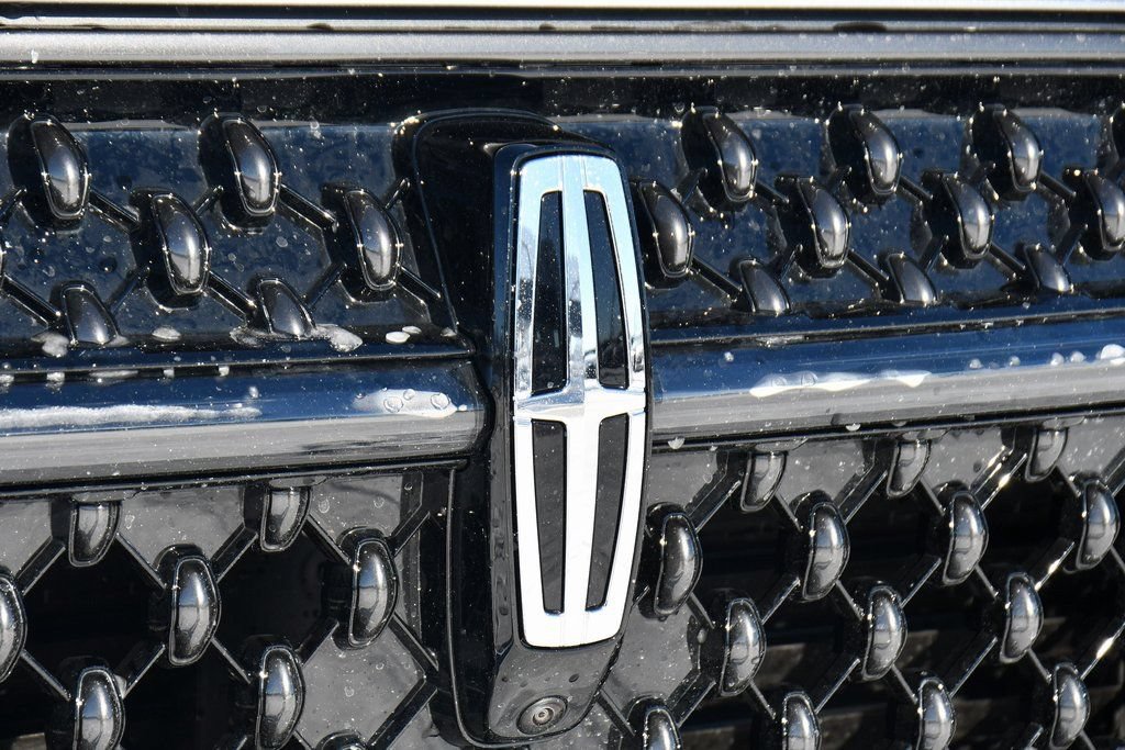 Used 2026 Lincoln Nautilus Premier w/ Equipment Group 102A AWD/4WD image 36