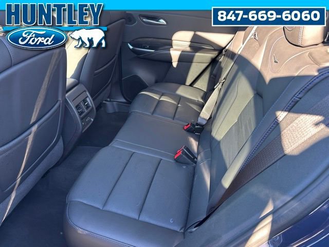 Used 2024 Cadillac XT4 Sport image 14