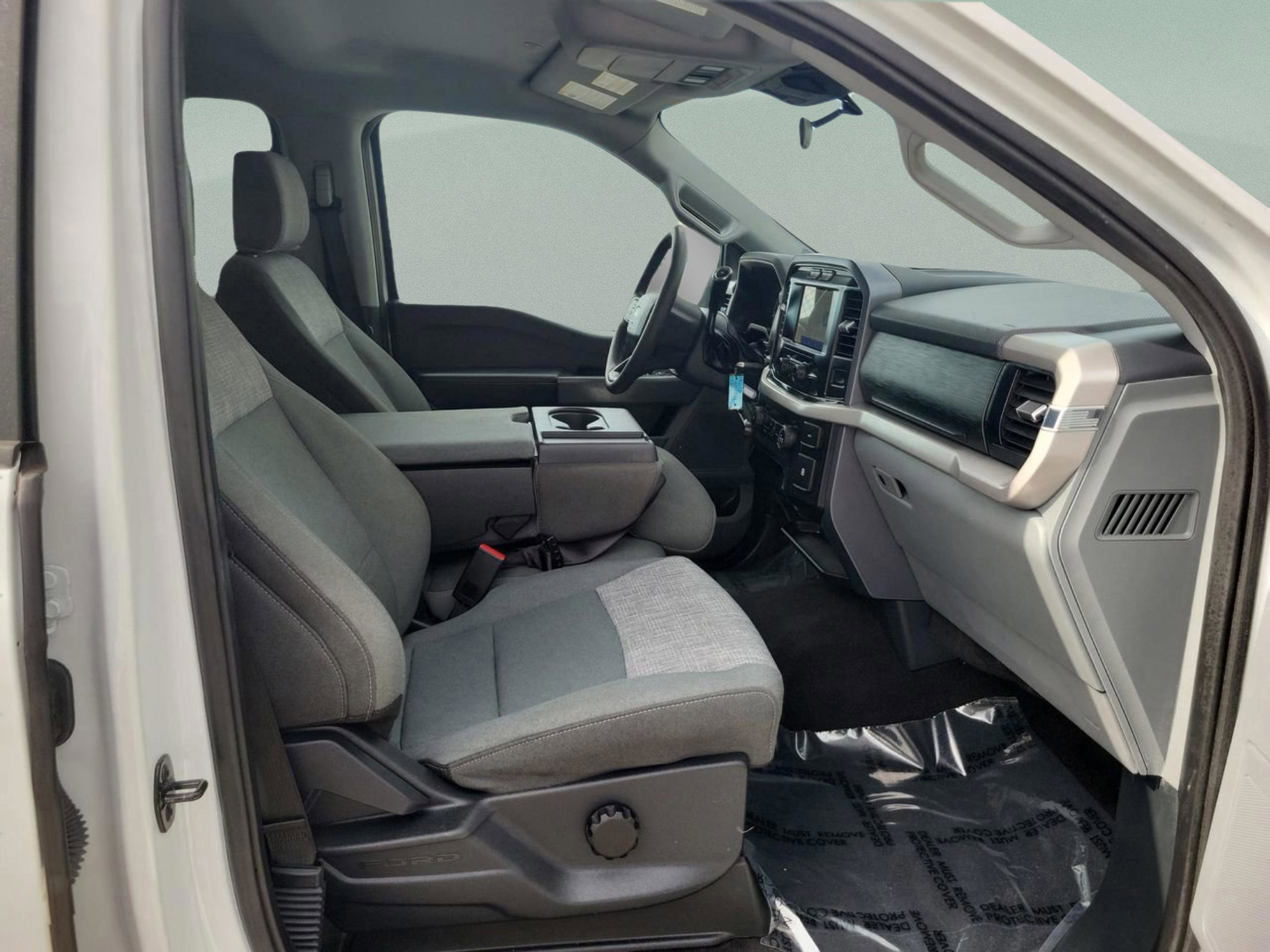 Used 2023 Ford F150 XLT image 5