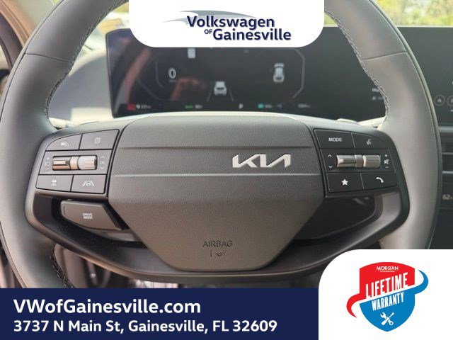Used 2025 Kia EV6 Light w/ Light LR Technology Package image 19
