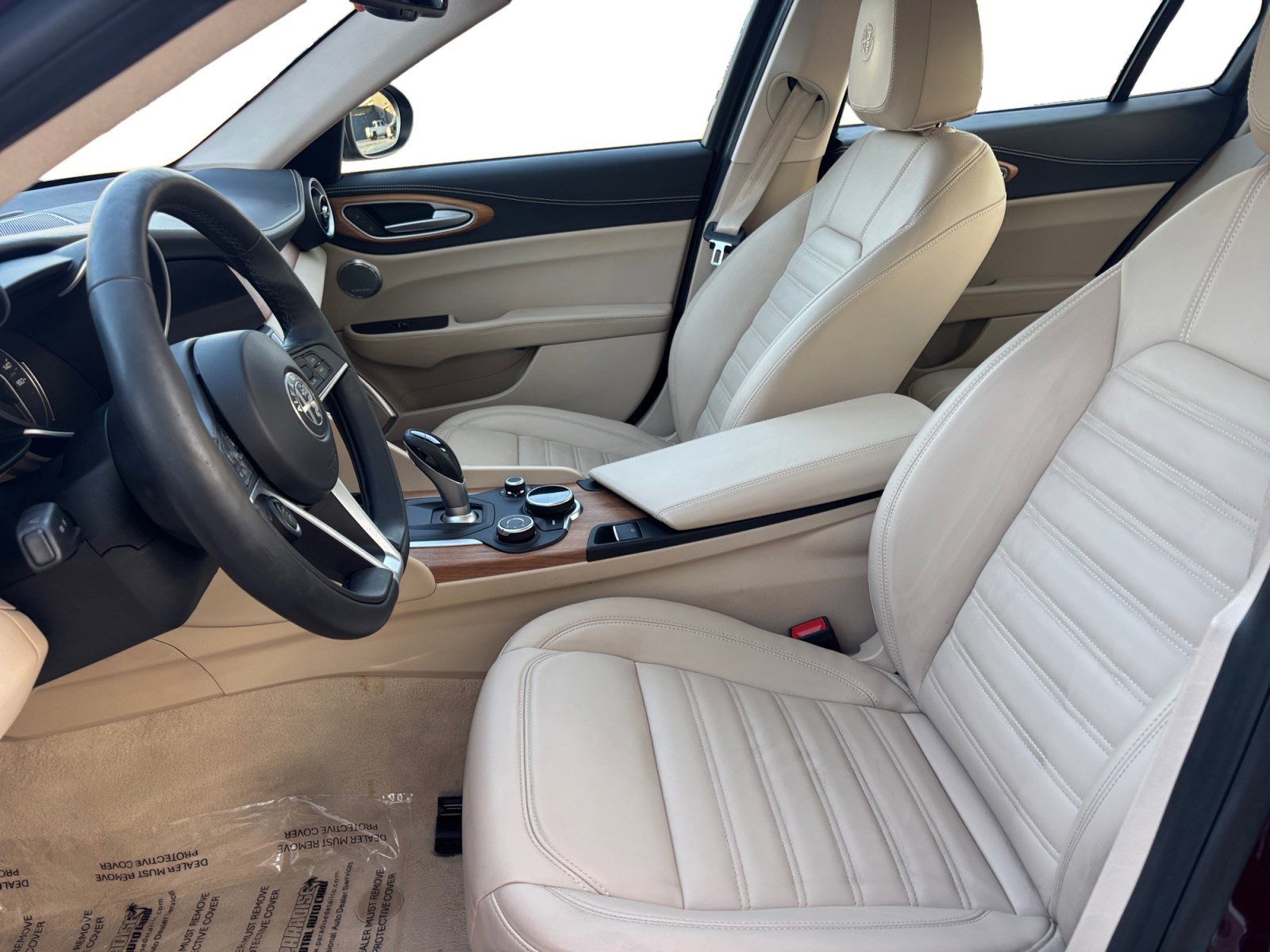 Used 2019 Alfa Romeo Giulia Ti w/ Quick Order Package 22X Lusso image 9