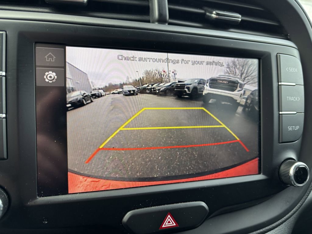 Used 2024 Kia Soul LX w/ Option Group 015 FWD image 16
