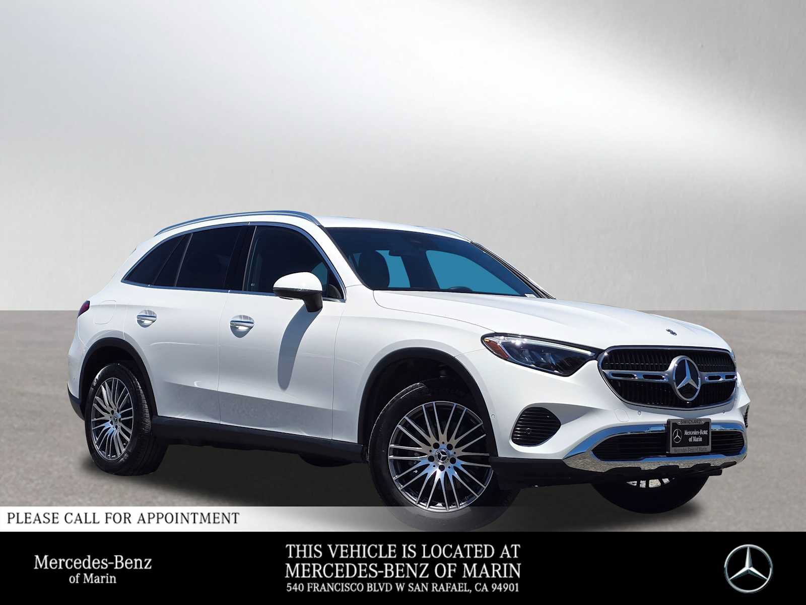 Used 2025 Mercedes-Benz GLC 300 image 1