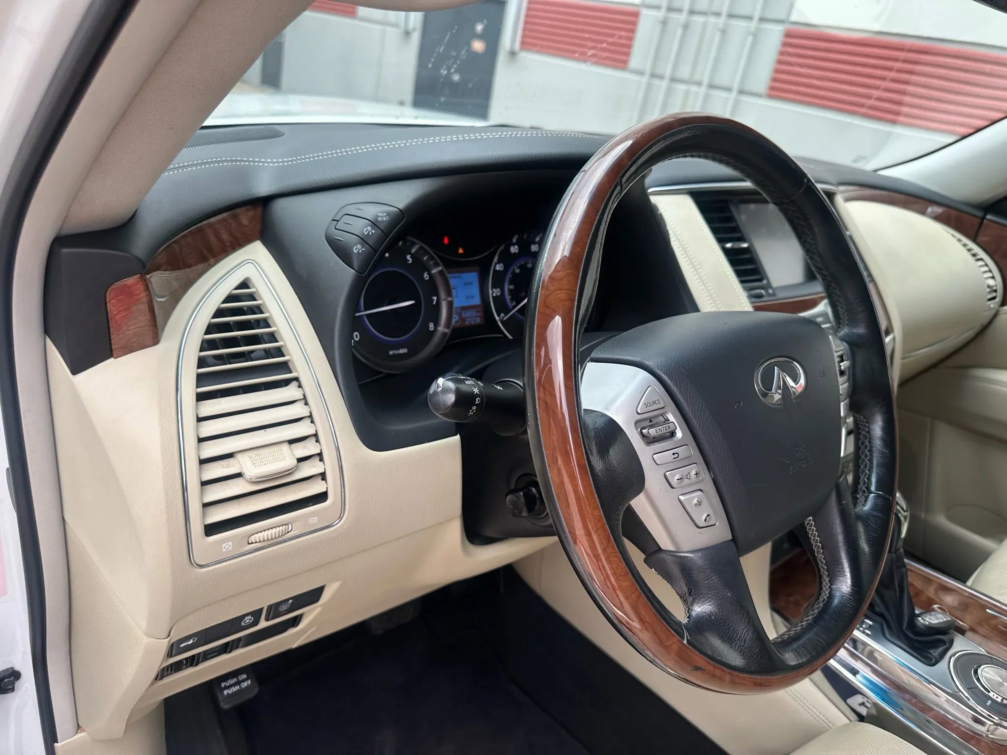 Used 2018 INFINITI QX80 2WD w/ Driver Assistance Package image 33