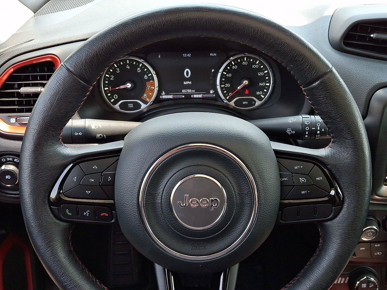 Certified 2022 Jeep Renegade Trailhawk w/ Sun/Sound Group AWD/4WD image 22