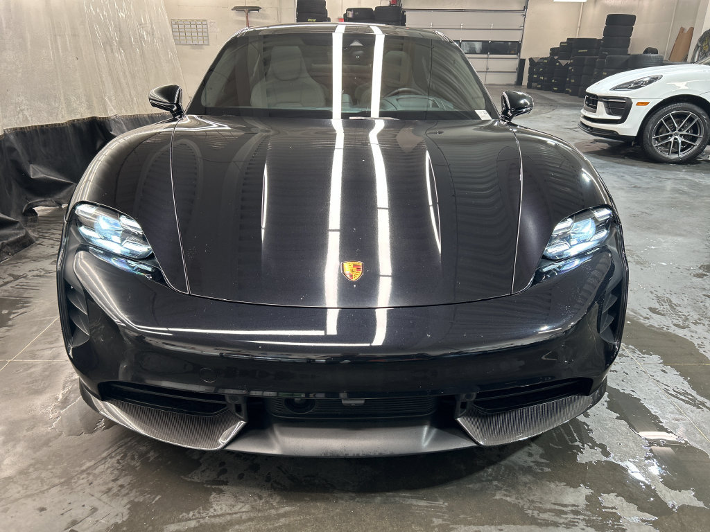 Used 2022 Porsche Taycan Turbo S AWD/4WD image 28