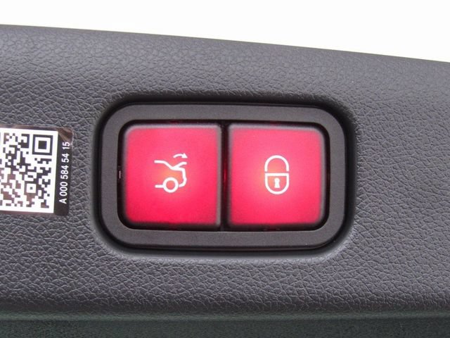 Certified 2026 Mercedes-Benz E 350 4MATIC Sedan image 24