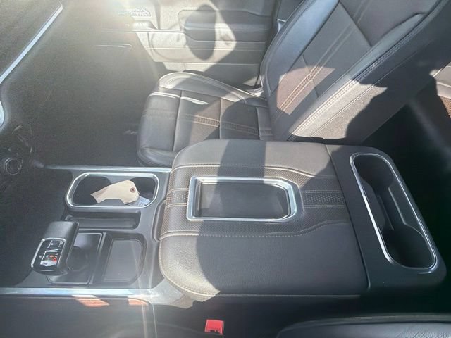 Used 2022 Chevrolet Silverado 1500 High Country w/ Technology Package AWD/4WD image 43