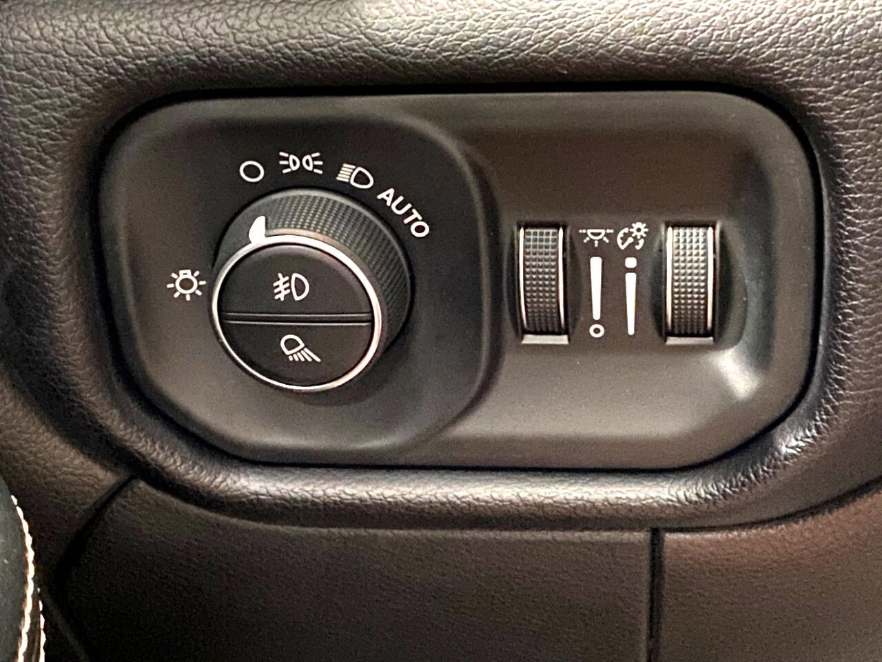 Used 2021 RAM 2500 Laramie image 14