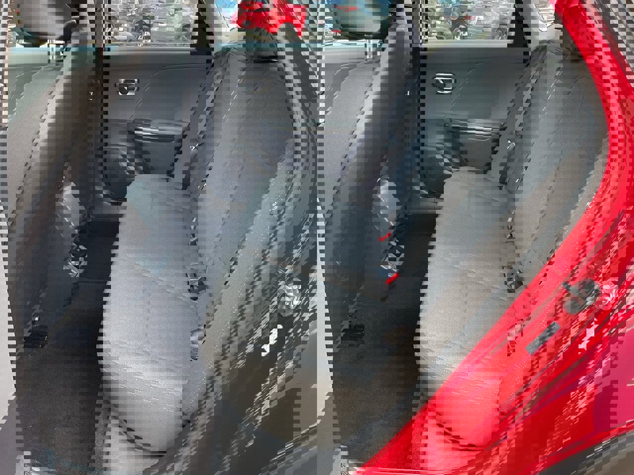 Used 2025 Kia K4 LXS image 15