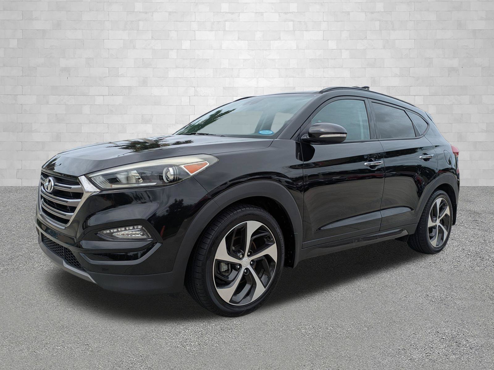 Used 2016 Hyundai Tucson Limited w/ Option Group 03 FWD image 5