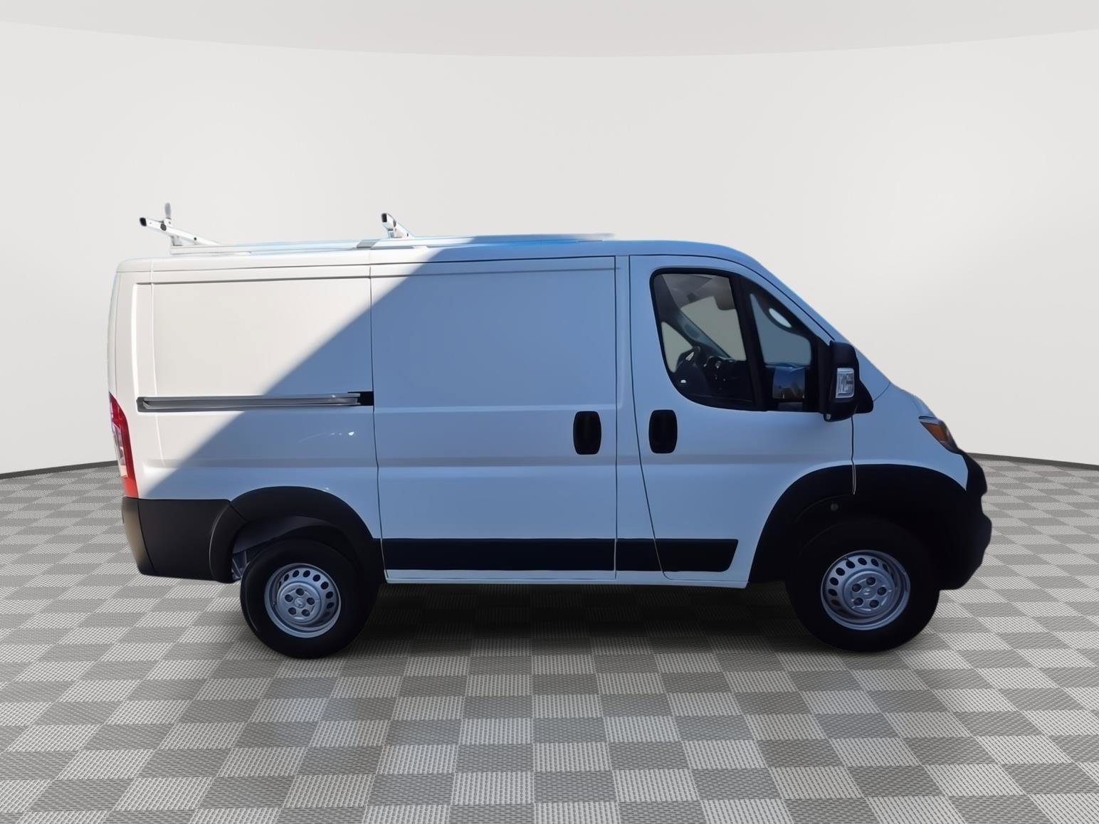 Used 2024 RAM ProMaster 1500 w/ Convenience Group image 4
