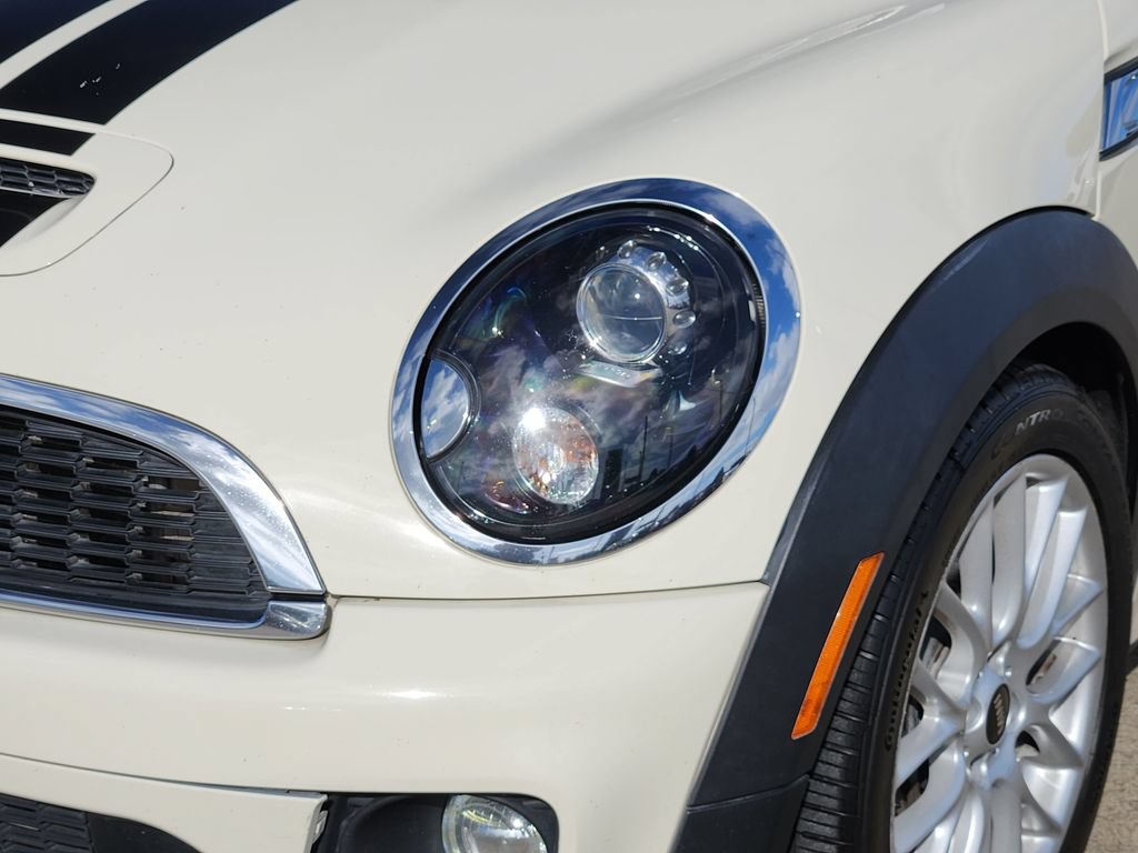 Used 2015 MINI Cooper Roadster S FWD image 9
