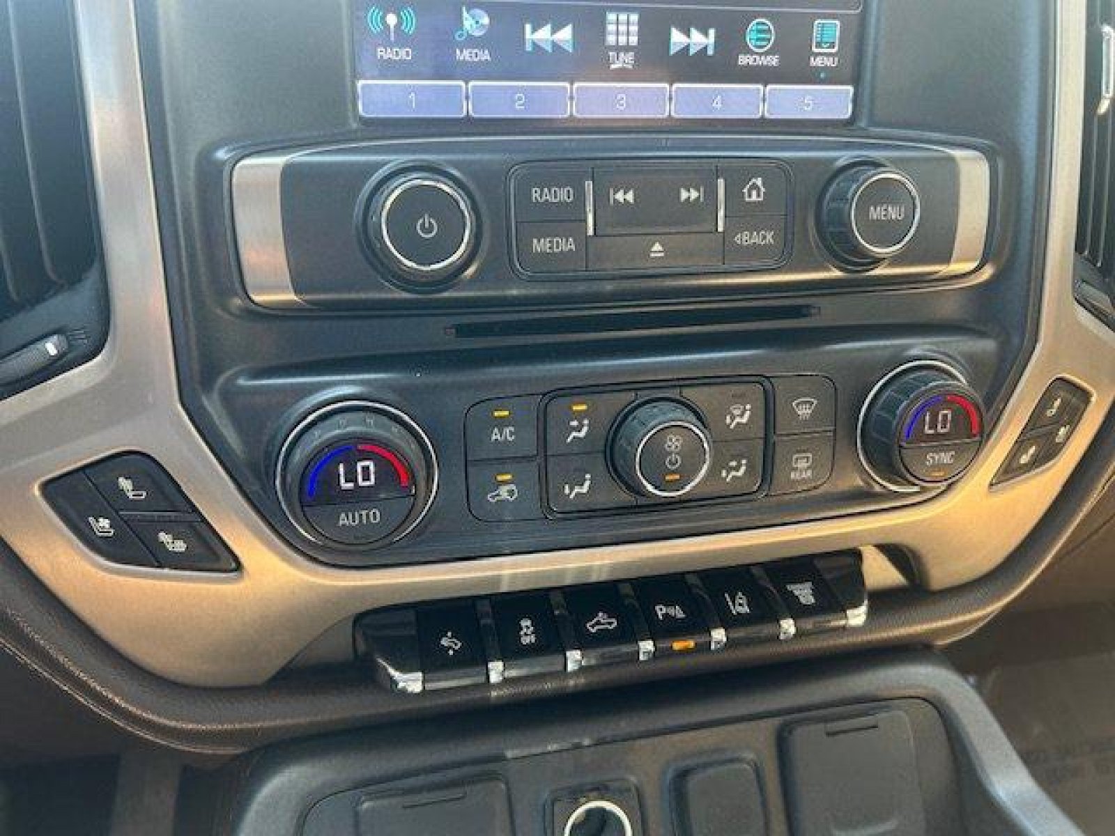 Used 2019 GMC Sierra 3500 Denali w/ Duramax Plus Package AWD/4WD image 22
