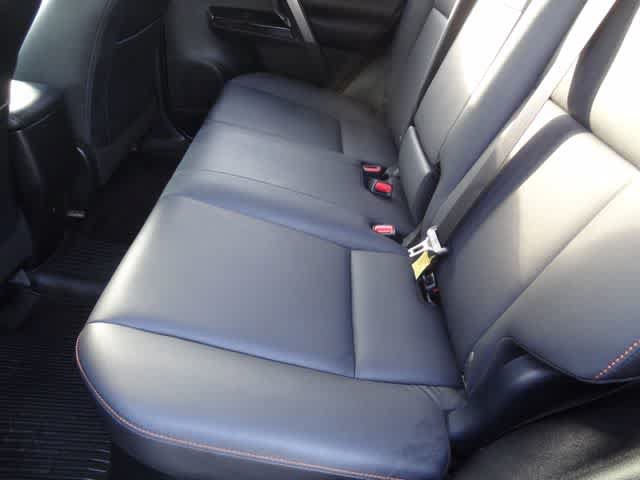Used 2018 Toyota RAV4 SE AWD/4WD image 9