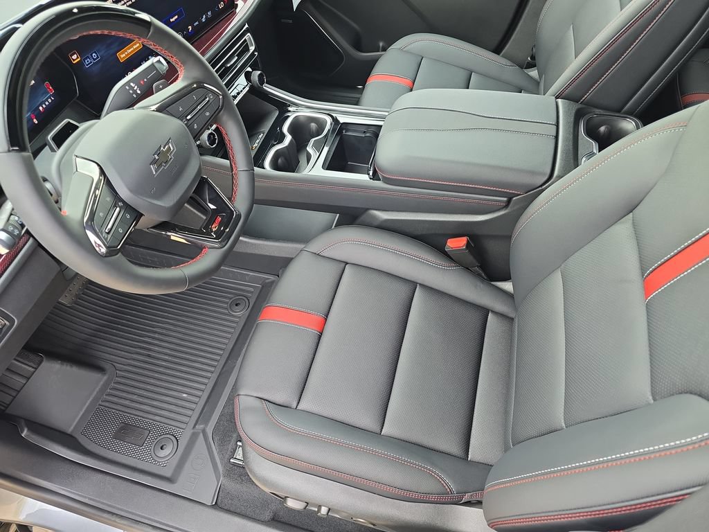 New 2026 Chevrolet Traverse RS w/ LPO, Floor Liner Package AWD/4WD image 17