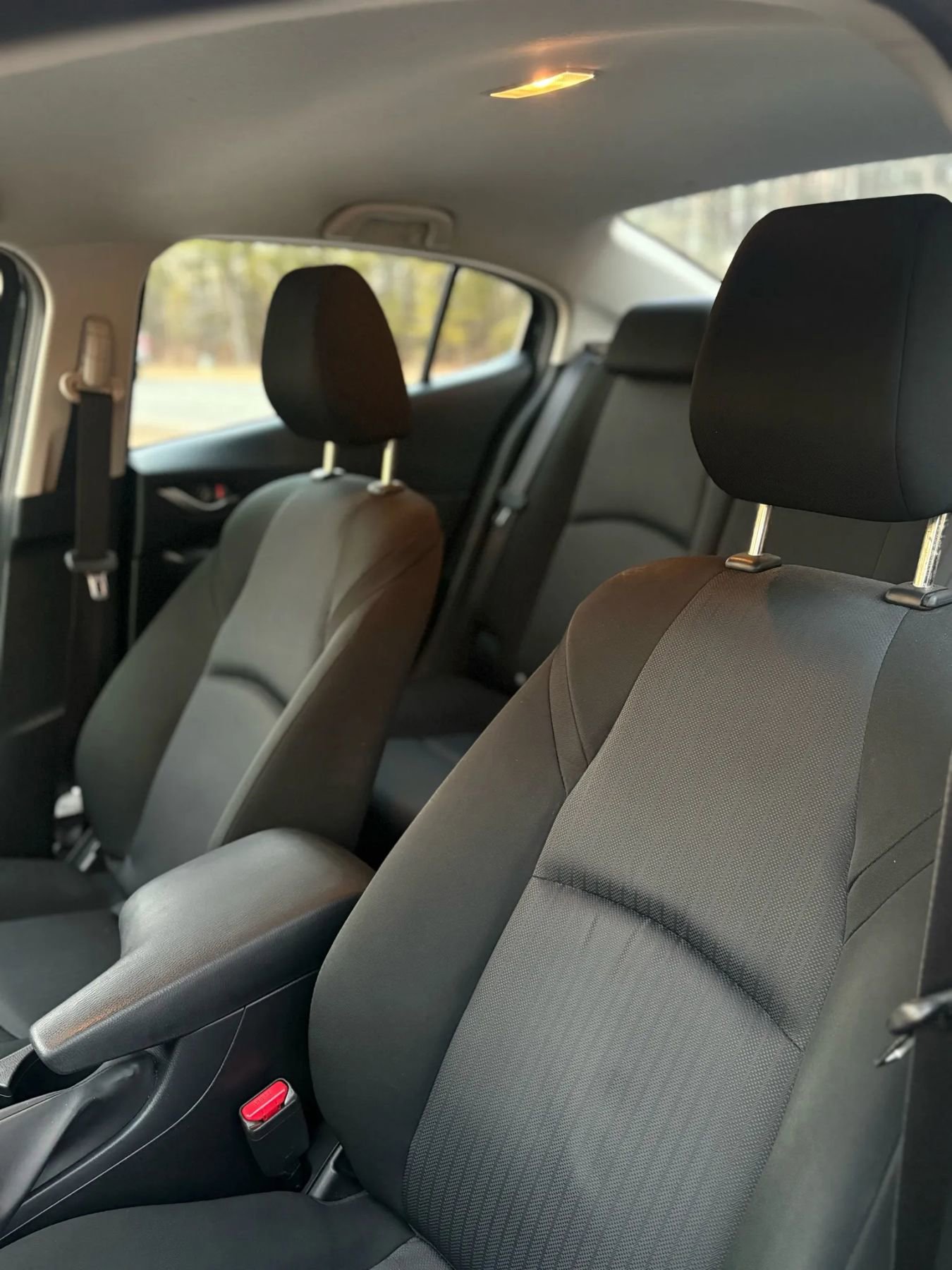 Used 2014 MAZDA MAZDA3 i Sport image 9