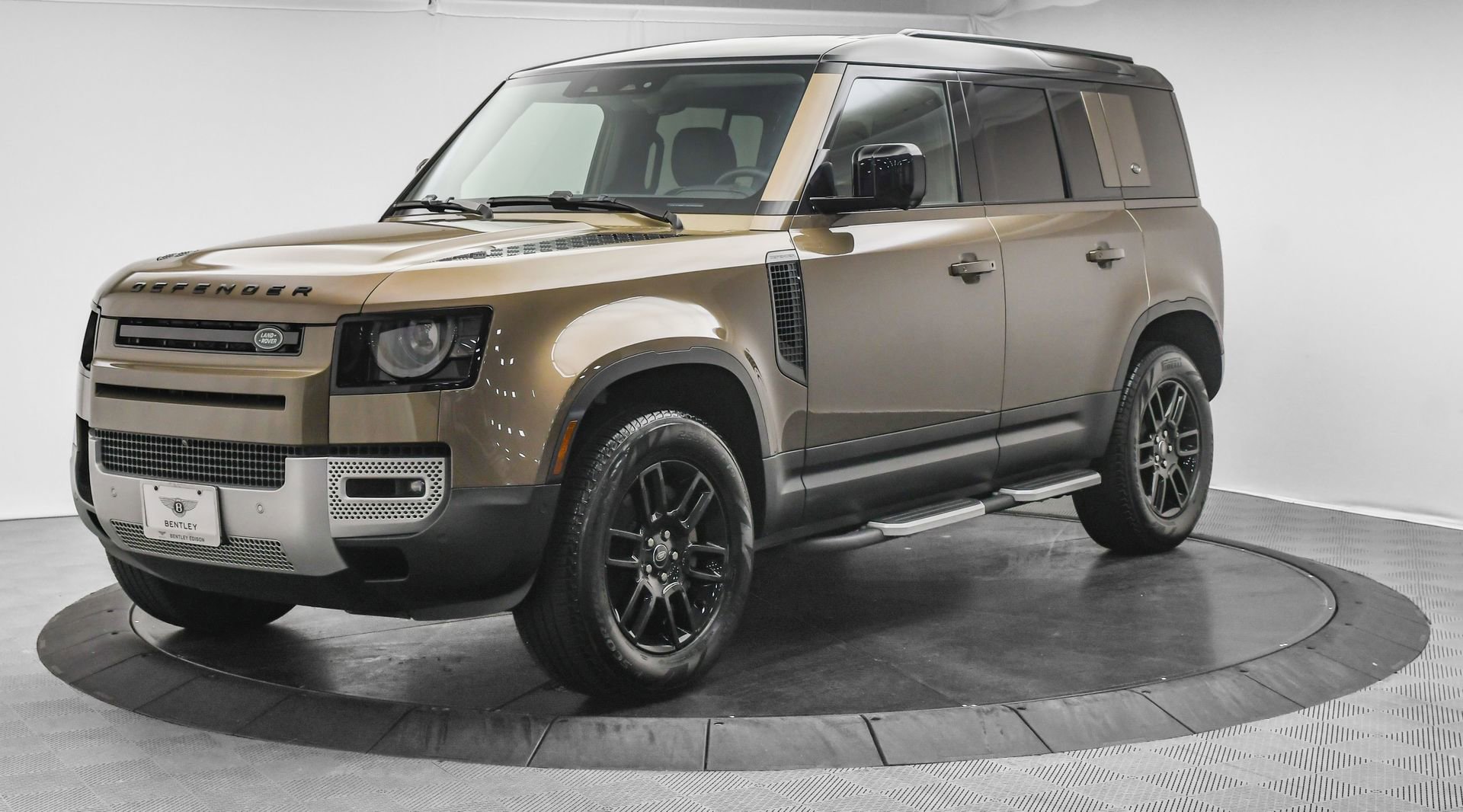 Used 2024 Land Rover Defender 110 S image 3