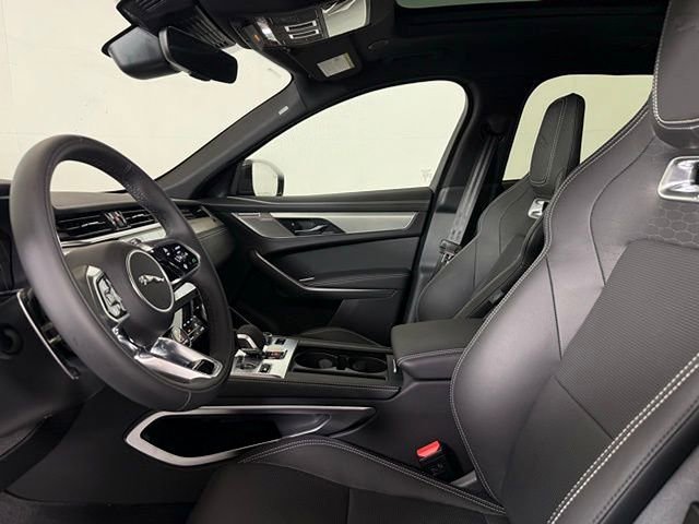 New 2026 Jaguar F-PACE R-Dynamic S image 6