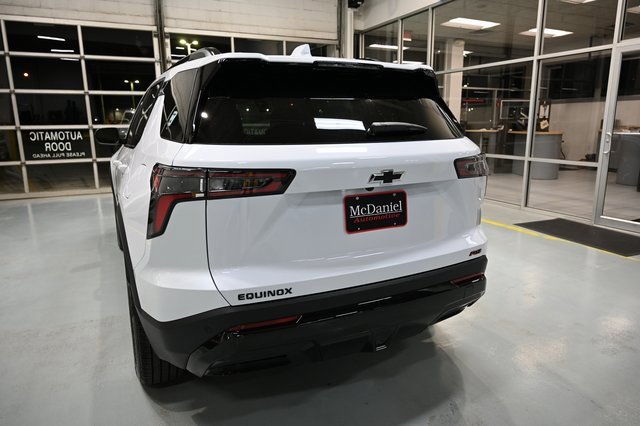 New 2026 Chevrolet Equinox RS w/ LPO, Floor Liner Package image 6