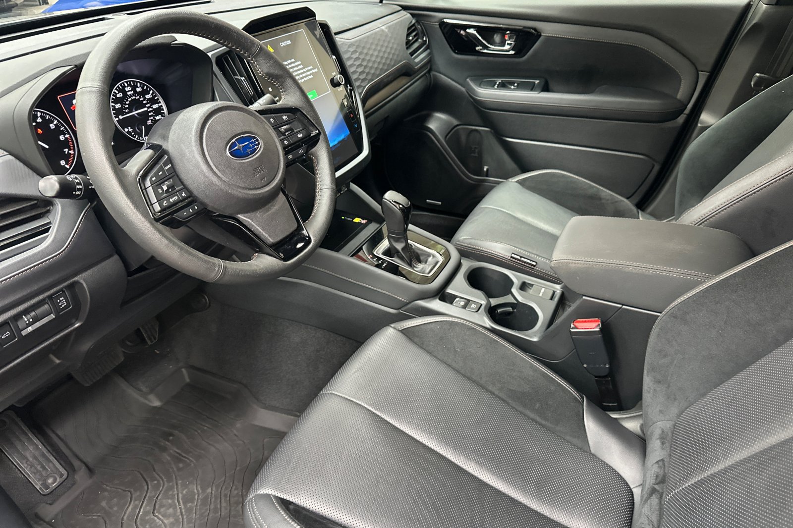 Used 2025 Subaru Forester Touring w/ Popular Package - Touring AWD/4WD image 13