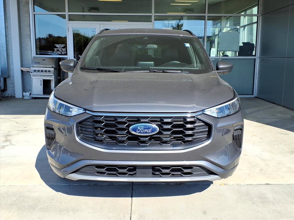 Used 2024 Ford Escape ST-Line FWD image 2