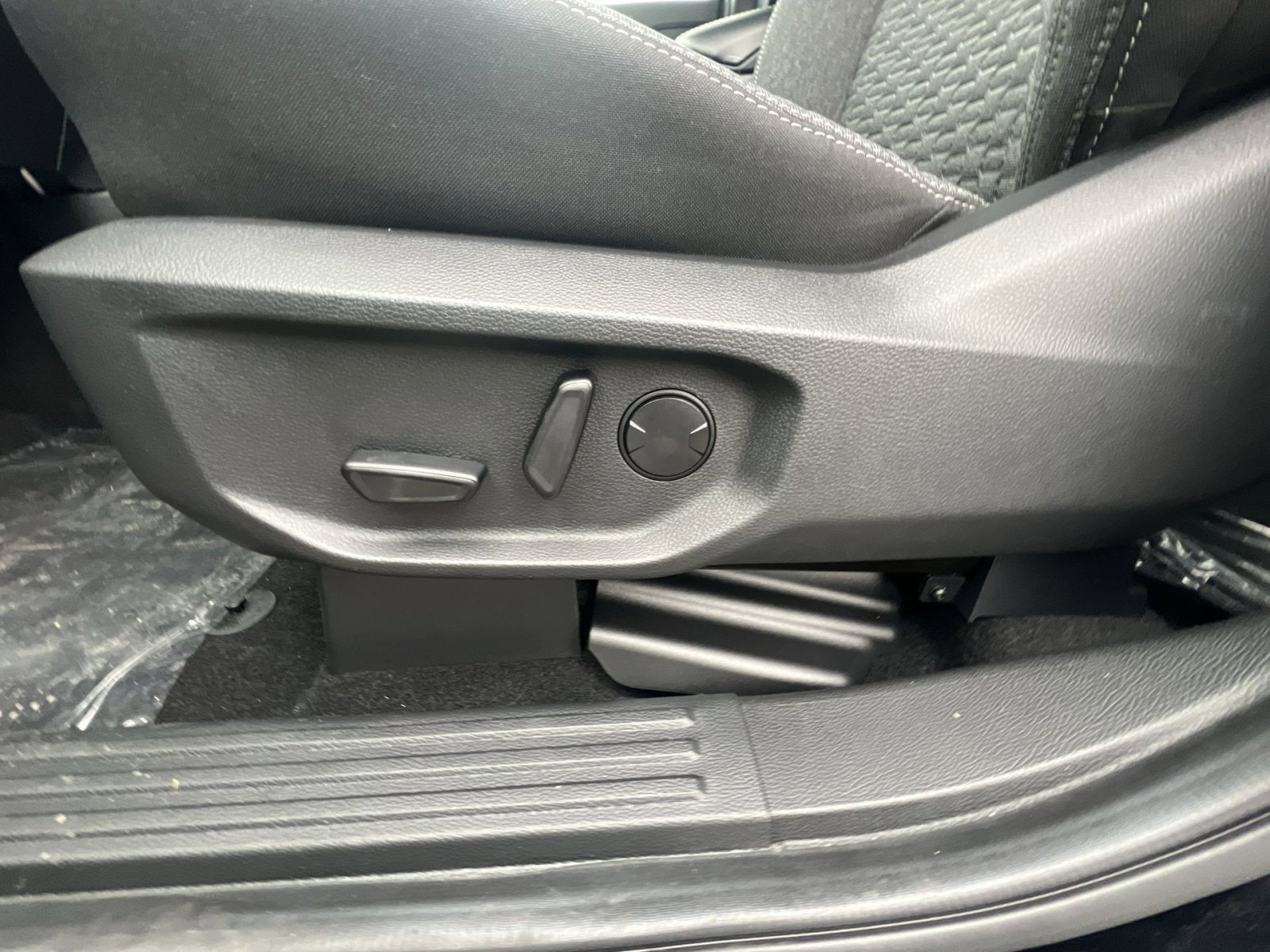 New 2025 Ford Ranger XLT w/ Equipment Group 301A High image 14