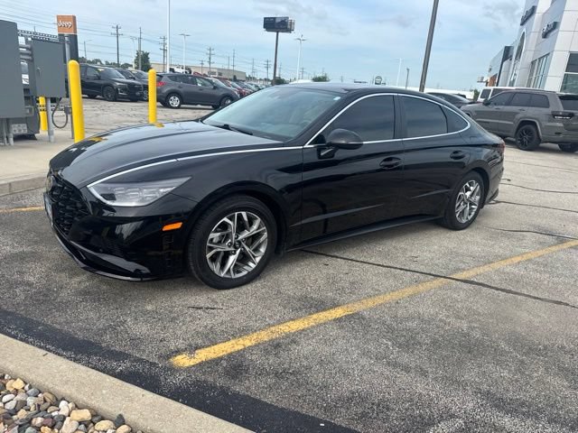 Used 2023 Hyundai Sonata SEL FWD image 3