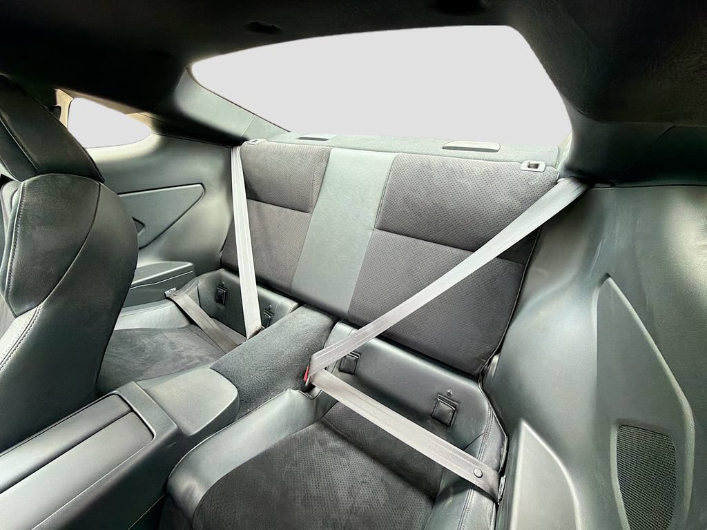 Used 2025 Toyota GR86 Premium w/ ALL Weather Mat Package (TMS) RWD image 23
