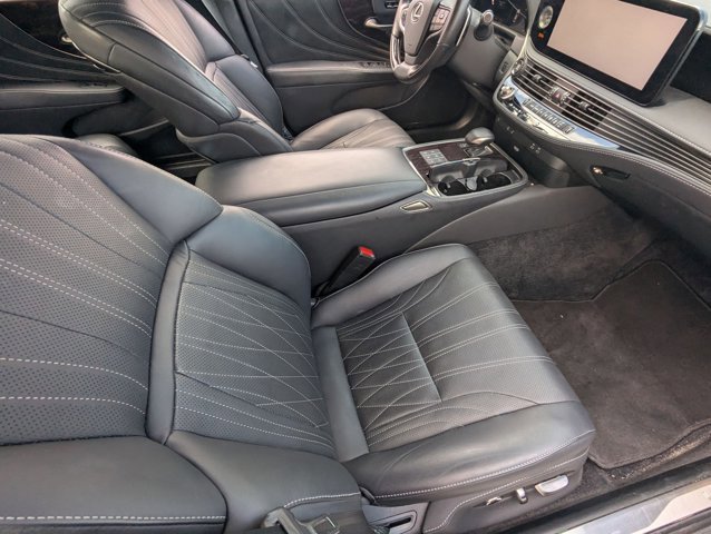 Used 2024 Lexus LS 500 w/ Interior Upgrade Package RWD image 19