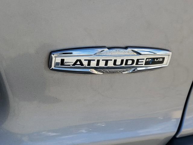 Used 2021 Jeep Cherokee Latitude Plus w/ Sun & Sound Group image 7