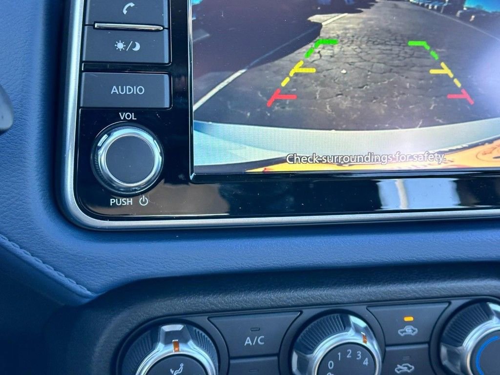 New 2025 Nissan Versa SV image 14