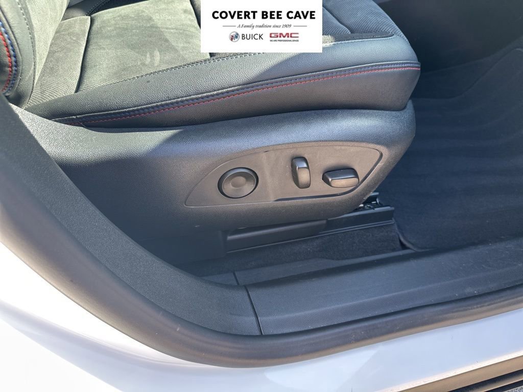 Used 2024 Chevrolet Blazer EV RS image 19