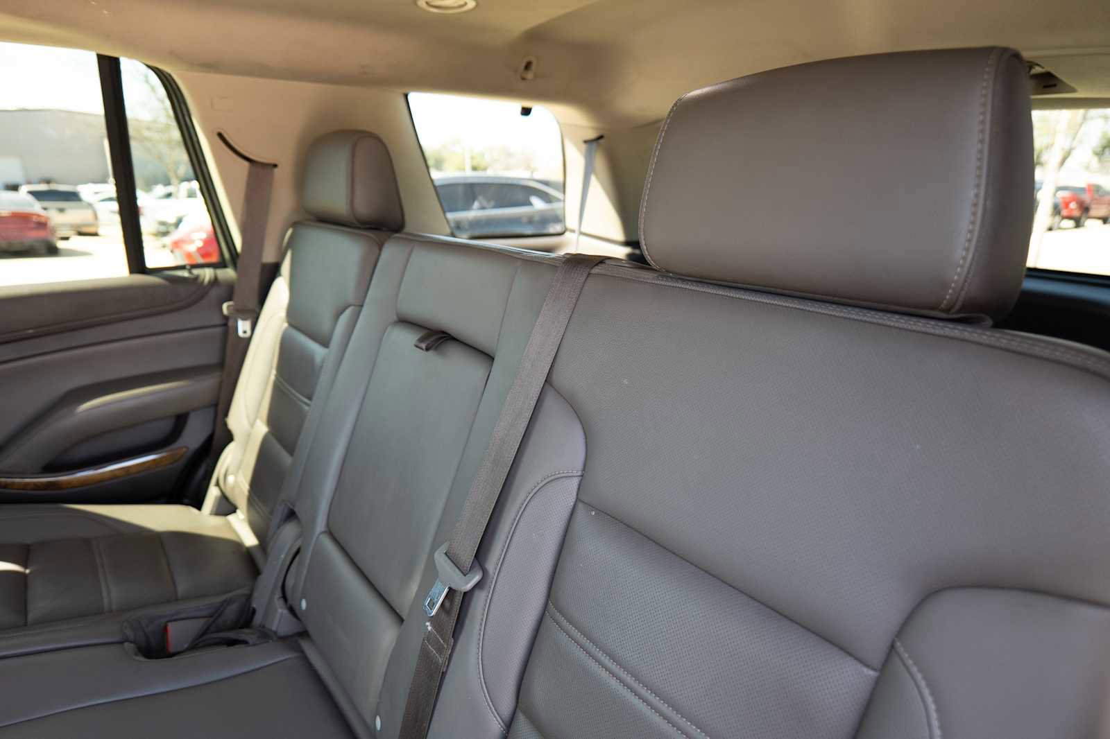 Used 2015 GMC Yukon Denali w/ Premium Package image 25