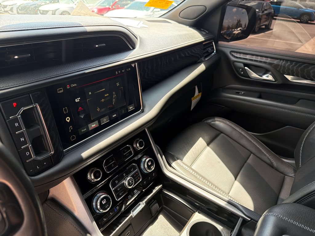 Used 2023 GMC Yukon Denali AWD/4WD image 27