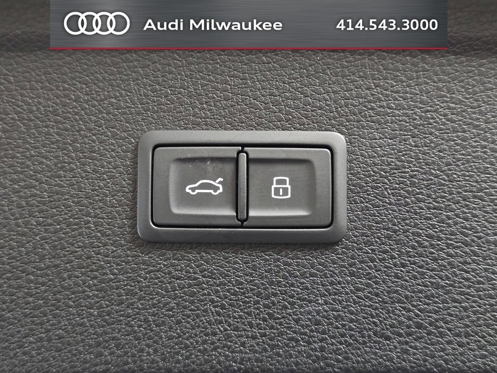 Used 2023 Audi SQ5 Premium Plus w/ Premium Plus Package AWD/4WD image 10