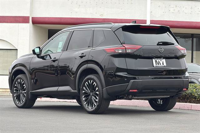 New 2026 Nissan Rogue Dark Armor FWD image 6