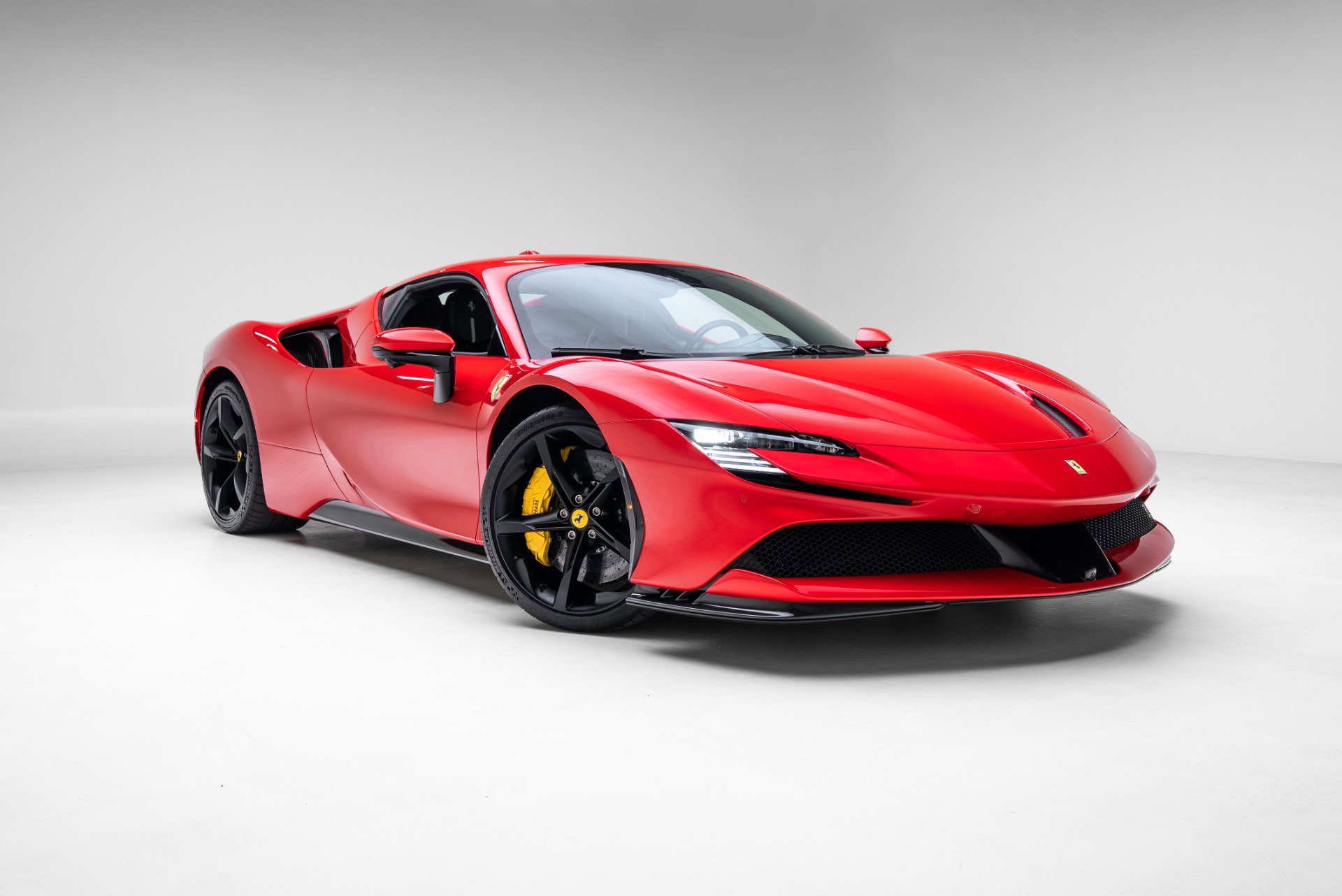 Used 2024 Ferrari SF90 Stradale AWD/4WD image 22