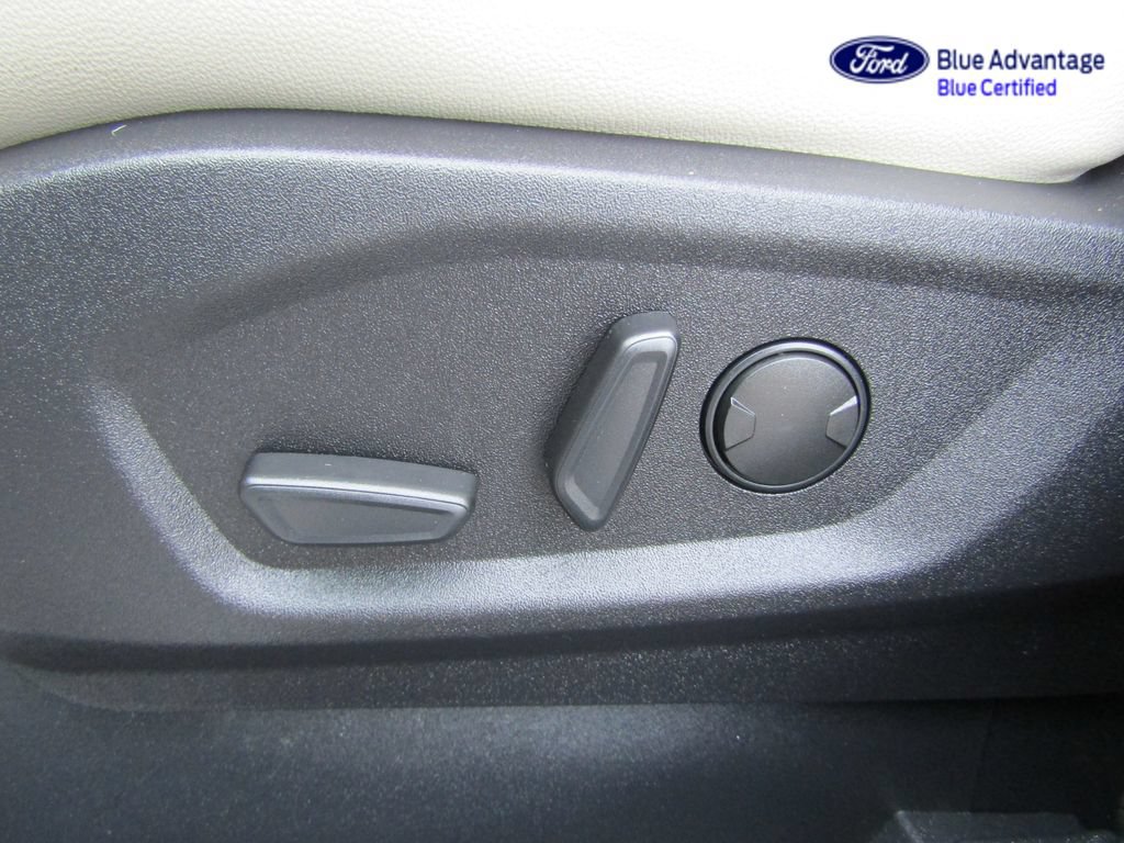 Certified 2024 Ford Edge Titanium AWD/4WD image 28