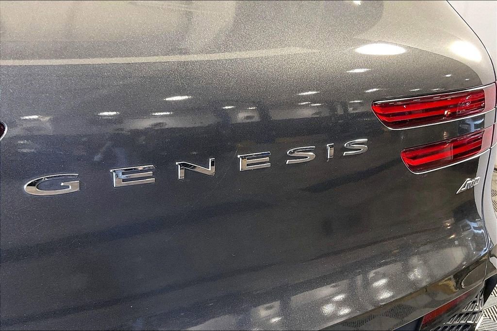 Used 2022 Genesis GV70 2.5T w/ Advanced Package image 43