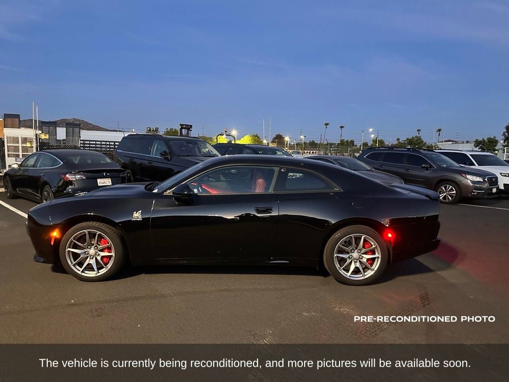 Used 2024 Dodge Charger Daytona Scat Pack w/ Plus Group AWD/4WD image 2