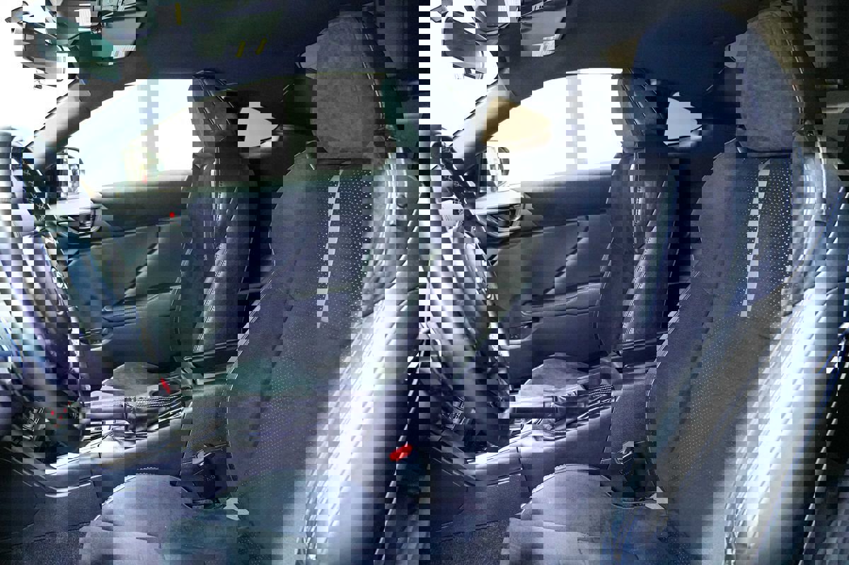 Used 2022 Toyota GR86 Premium w/ ALL Weather Mat Package (TMS) image 14