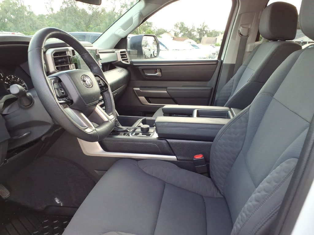 Used 2022 Toyota Tundra SR5 AWD/4WD image 23