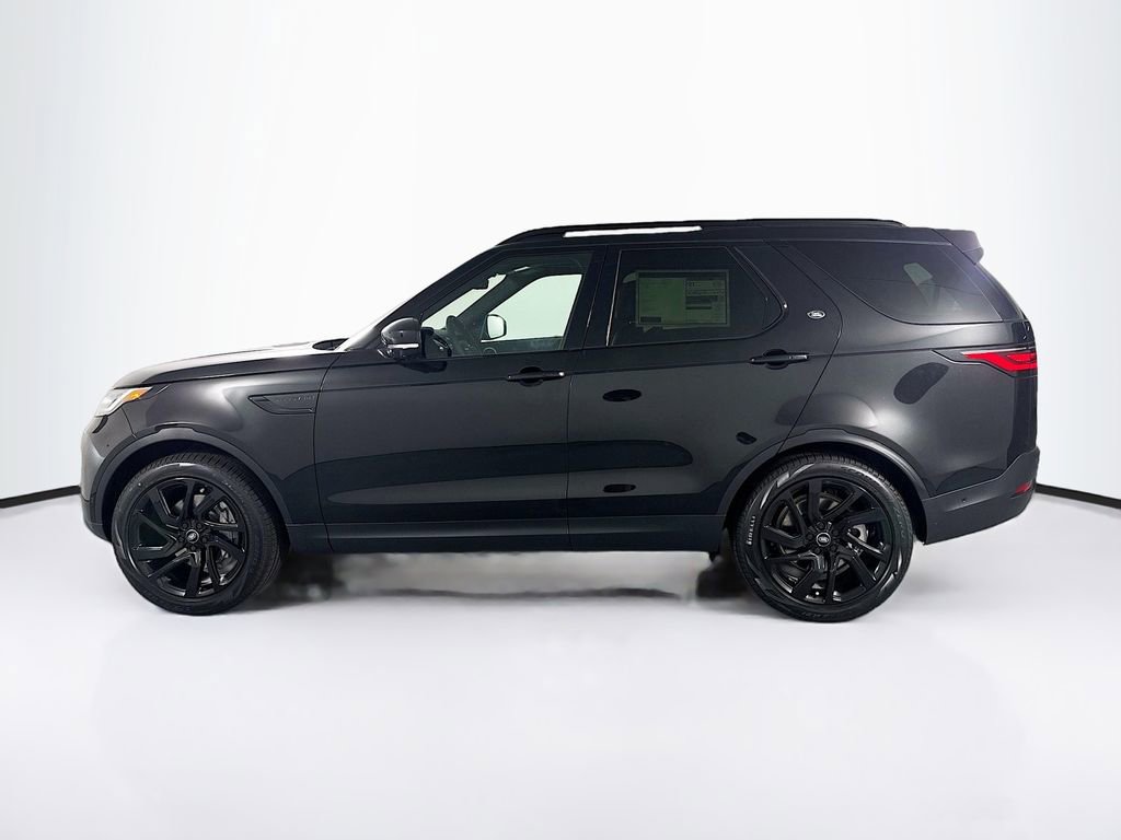 New 2025 Land Rover Discovery S image 8