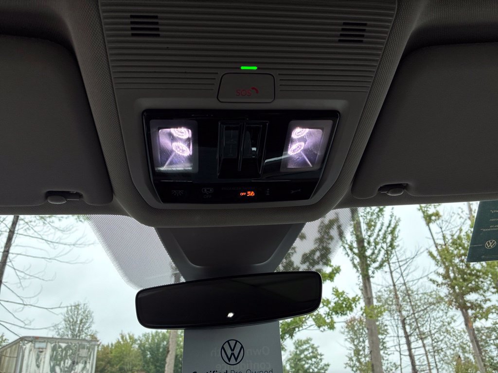 Used 2024 Volkswagen Atlas SE AWD/4WD image 19