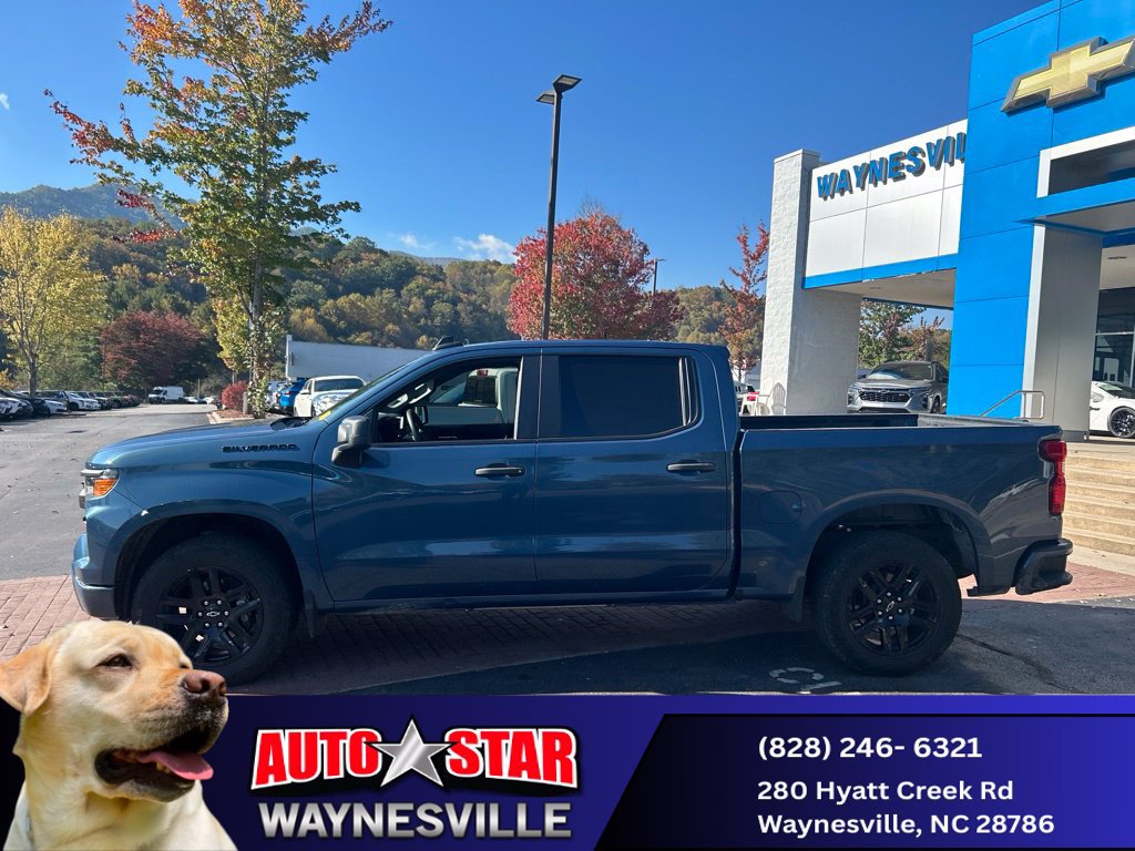 Used 2024 Chevrolet Silverado 1500 Custom w/ LPO, Dark Essentials Package AWD/4WD image 5