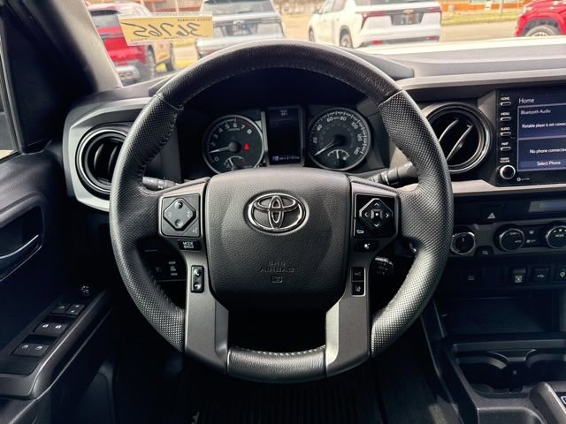 Used 2021 Toyota Tacoma TRD Off-Road AWD/4WD image 3