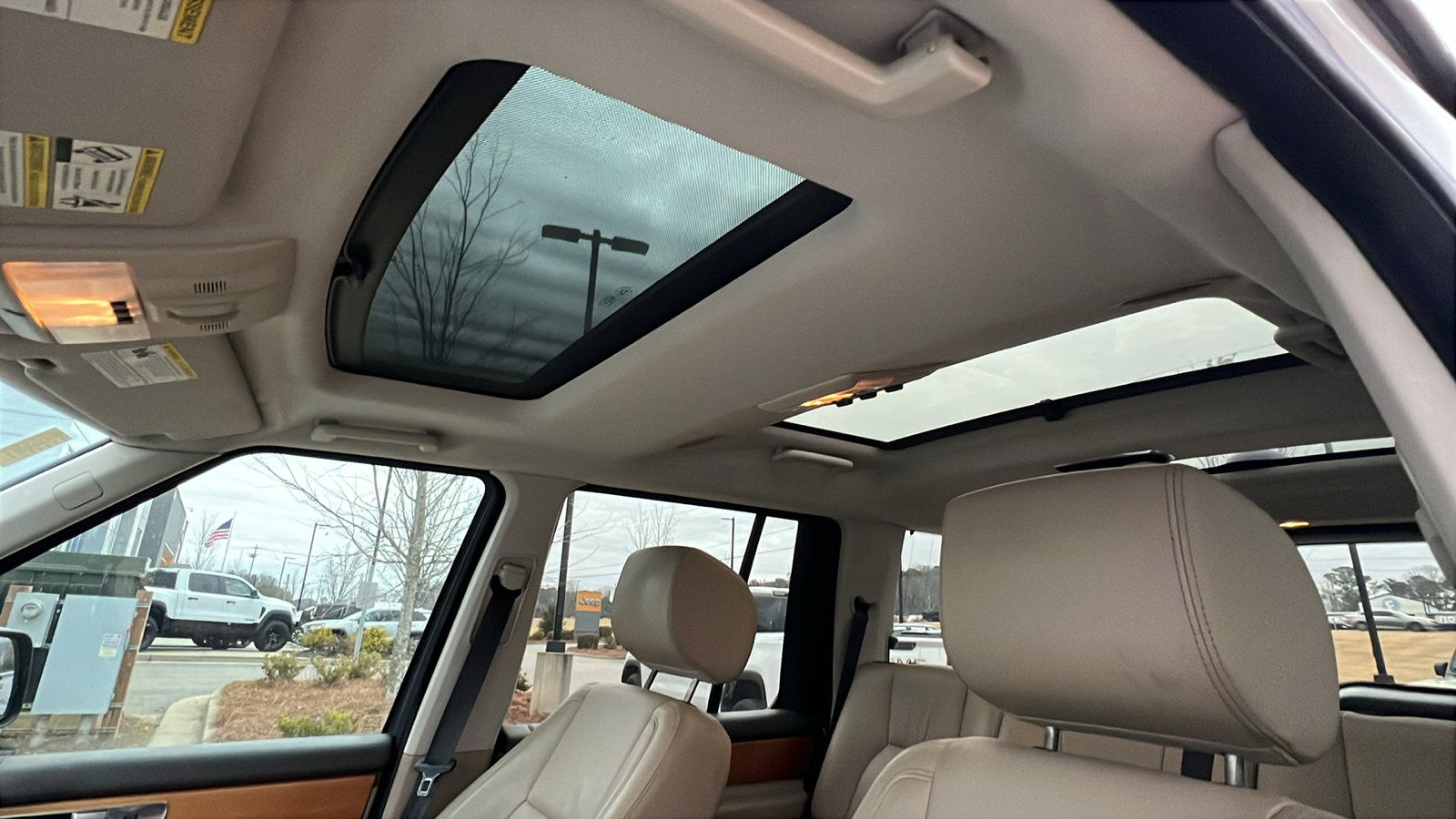 Used 2012 Land Rover LR4 HSE LUX image 19