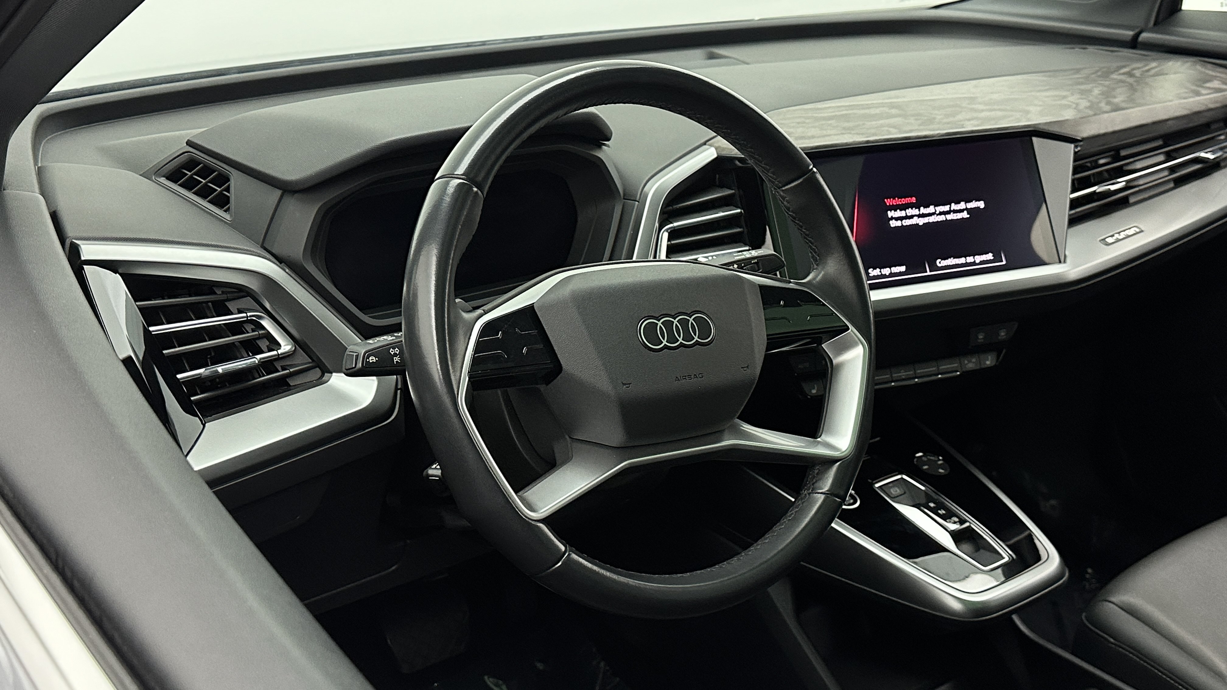 Used 2023 Audi Q4 e-tron Premium Plus w/ Premium Plus RWD image 10
